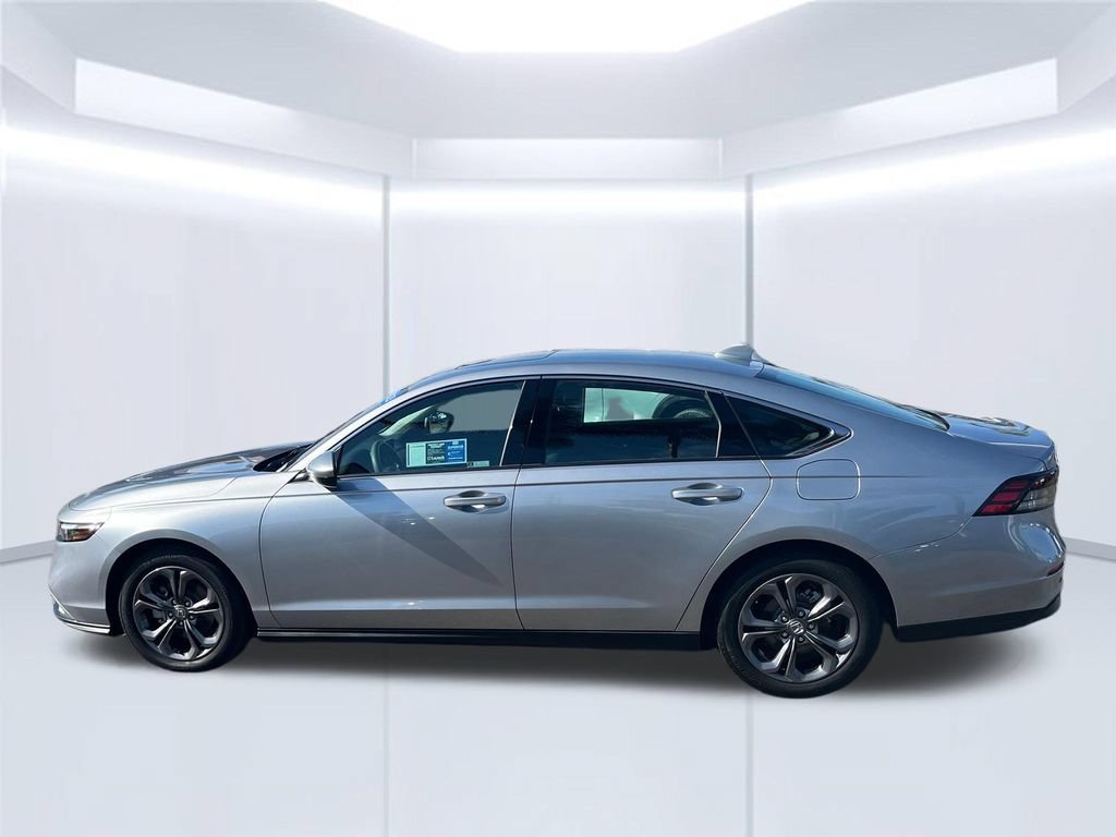 Certified 2023 Honda Accord EX image 2