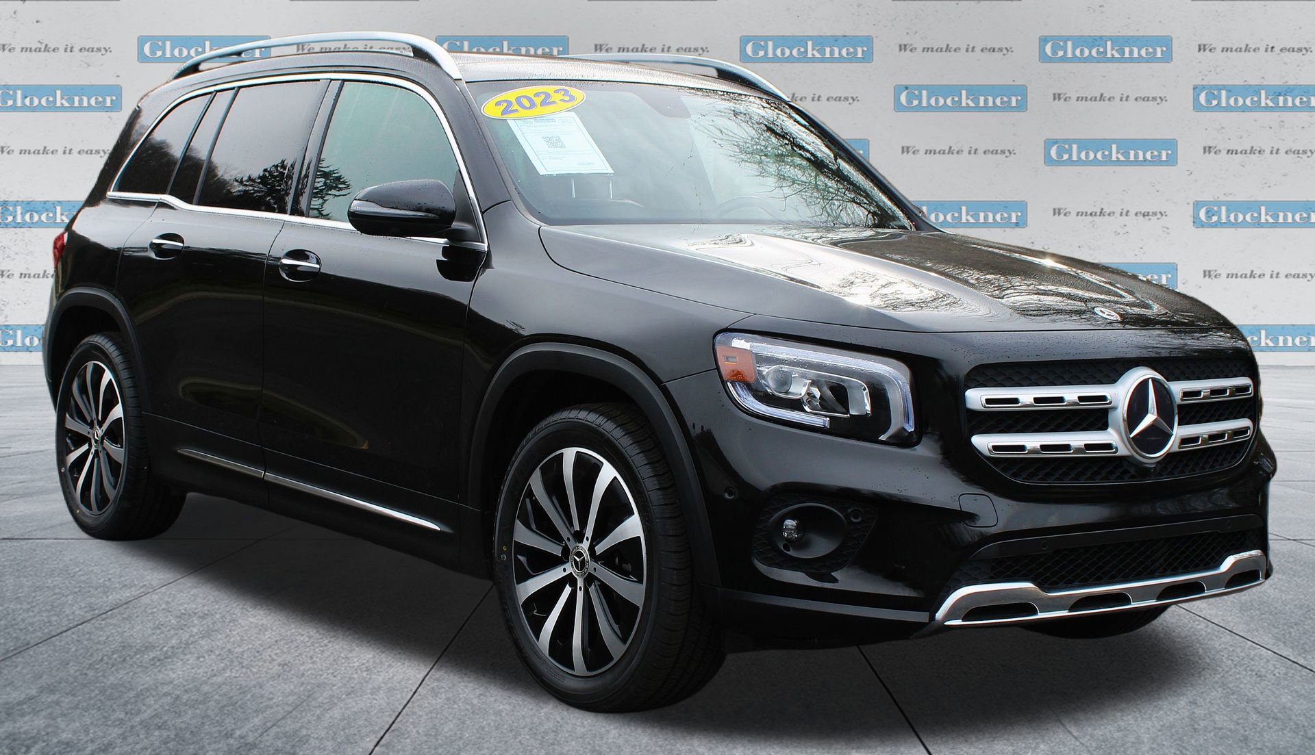 Used 2023 Mercedes-Benz GLB 250 image 3