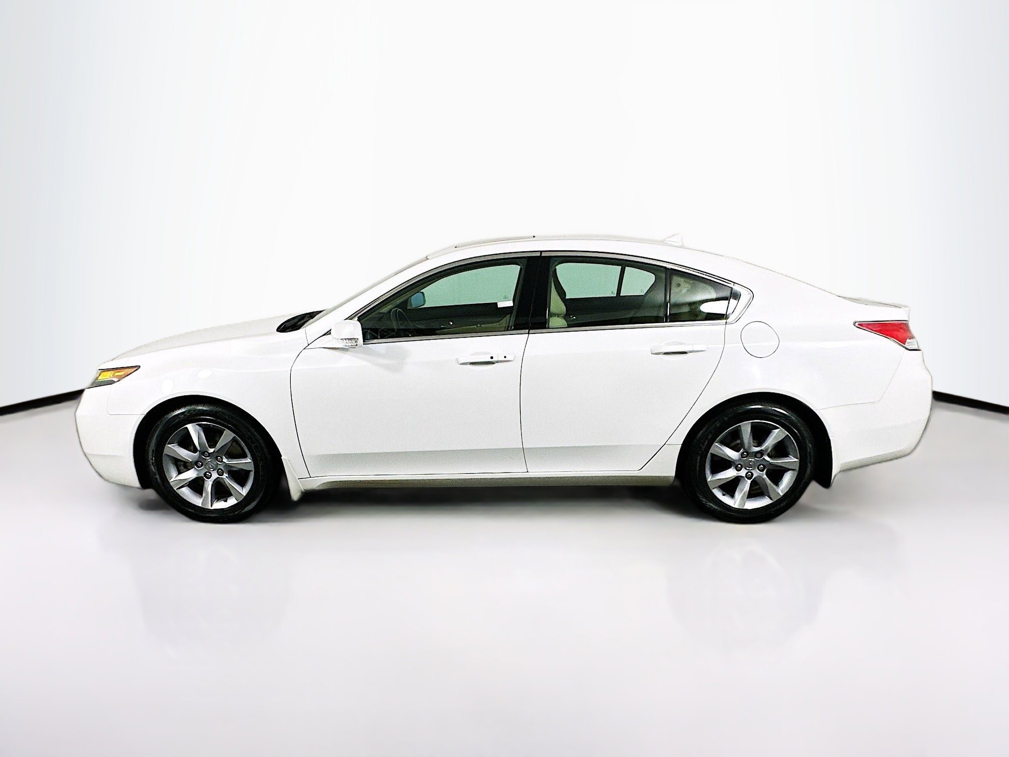 Used 2013 Acura TL w/ Technology Package image 4