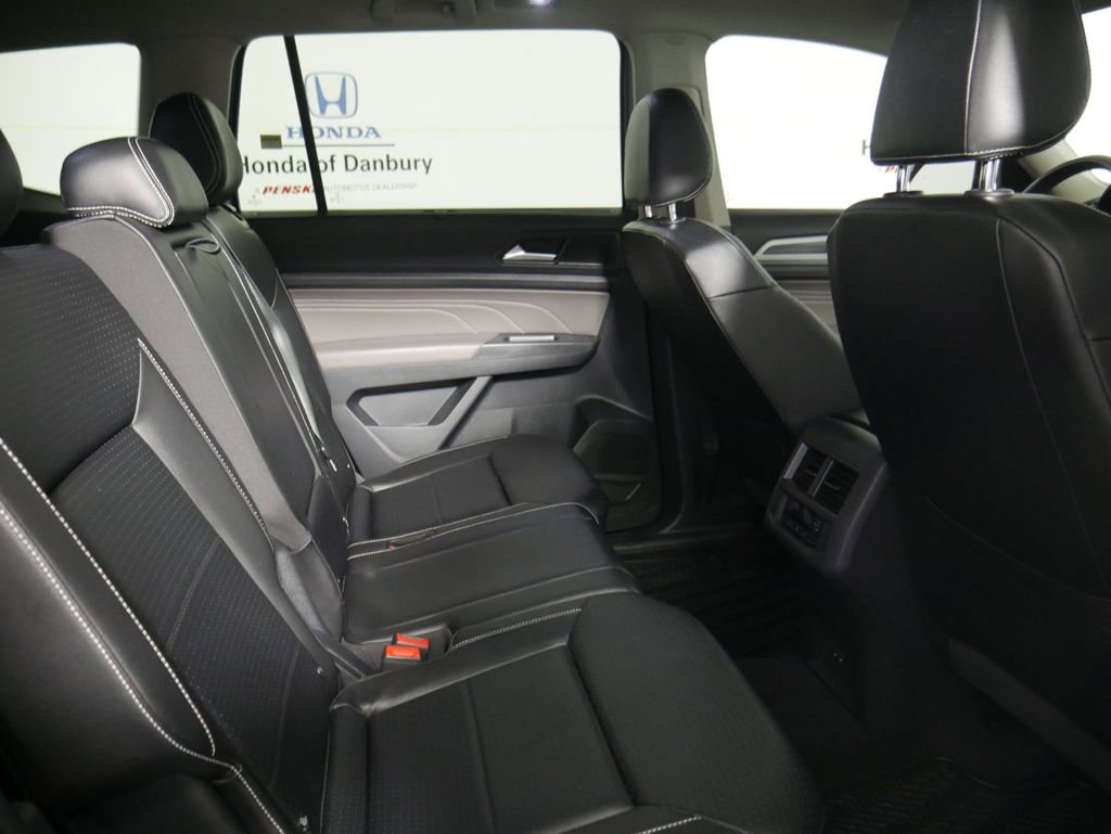 Used 2021 Volkswagen Atlas SE w/ Panoramic Sunroof Package image 9