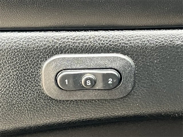 Used 2014 Jeep Grand Cherokee Limited image 18