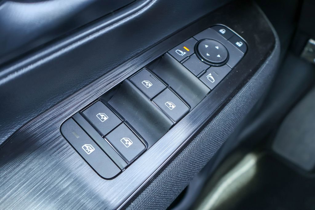 New 2026 Nissan Kicks S image 14