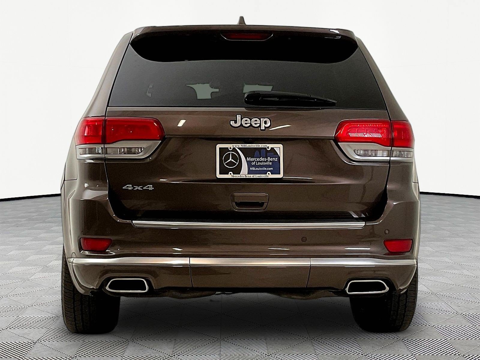Used 2017 Jeep Grand Cherokee Summit w/ Platinum Series Group AWD/4WD image 5