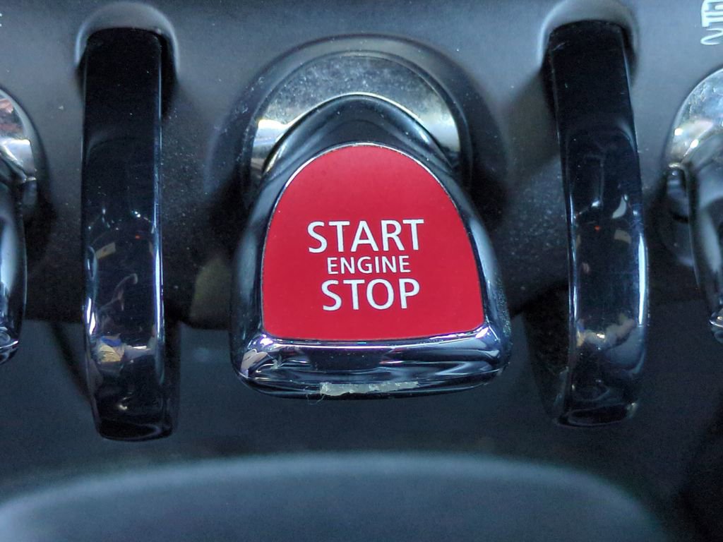 Used 2020 MINI Cooper Convertible w/ Signature Upholstery Package image 27