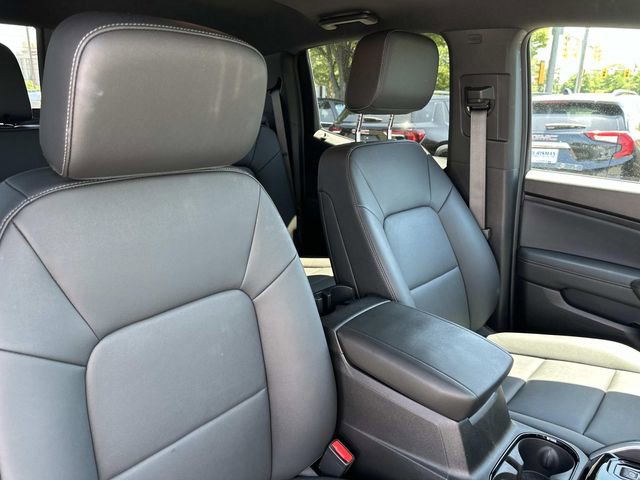 Used 2024 Chevrolet Colorado LT w/ LT Convenience Package III RWD image 10