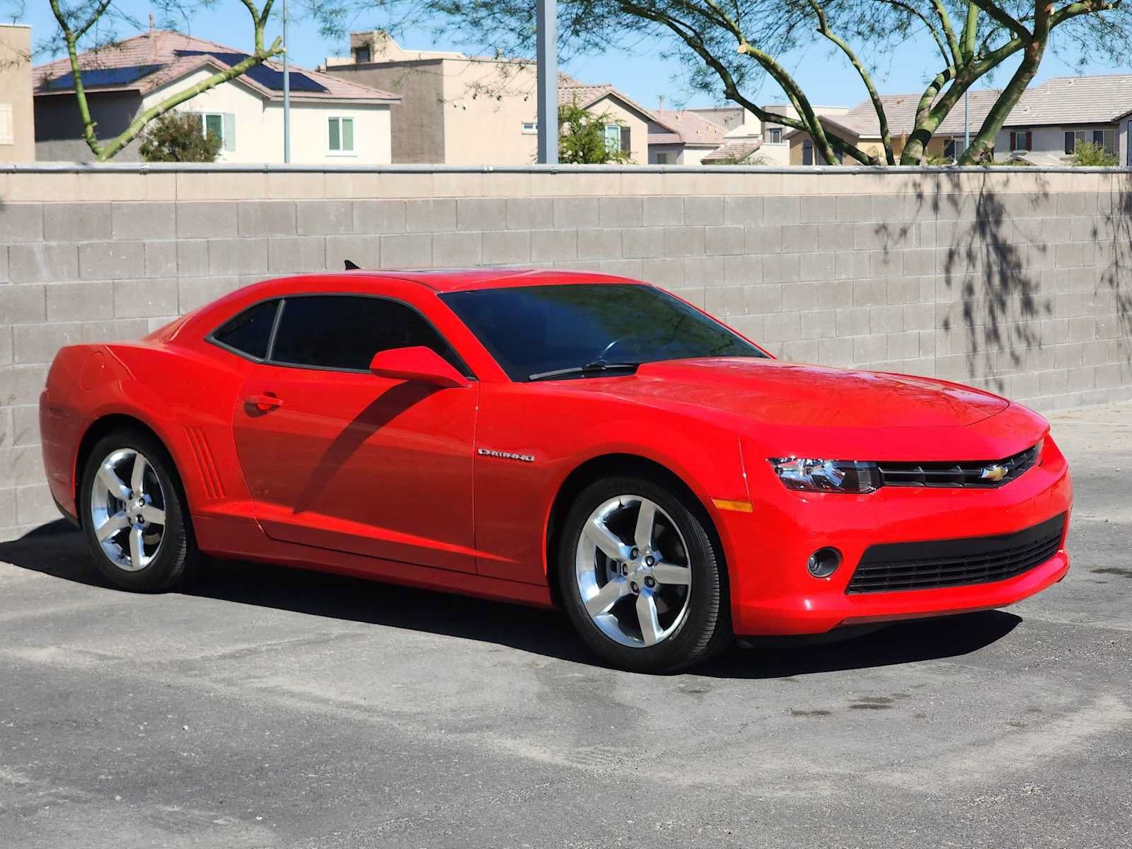 Used 2015 Chevrolet Camaro LT w/ 1LT Preferred Package RWD image 2