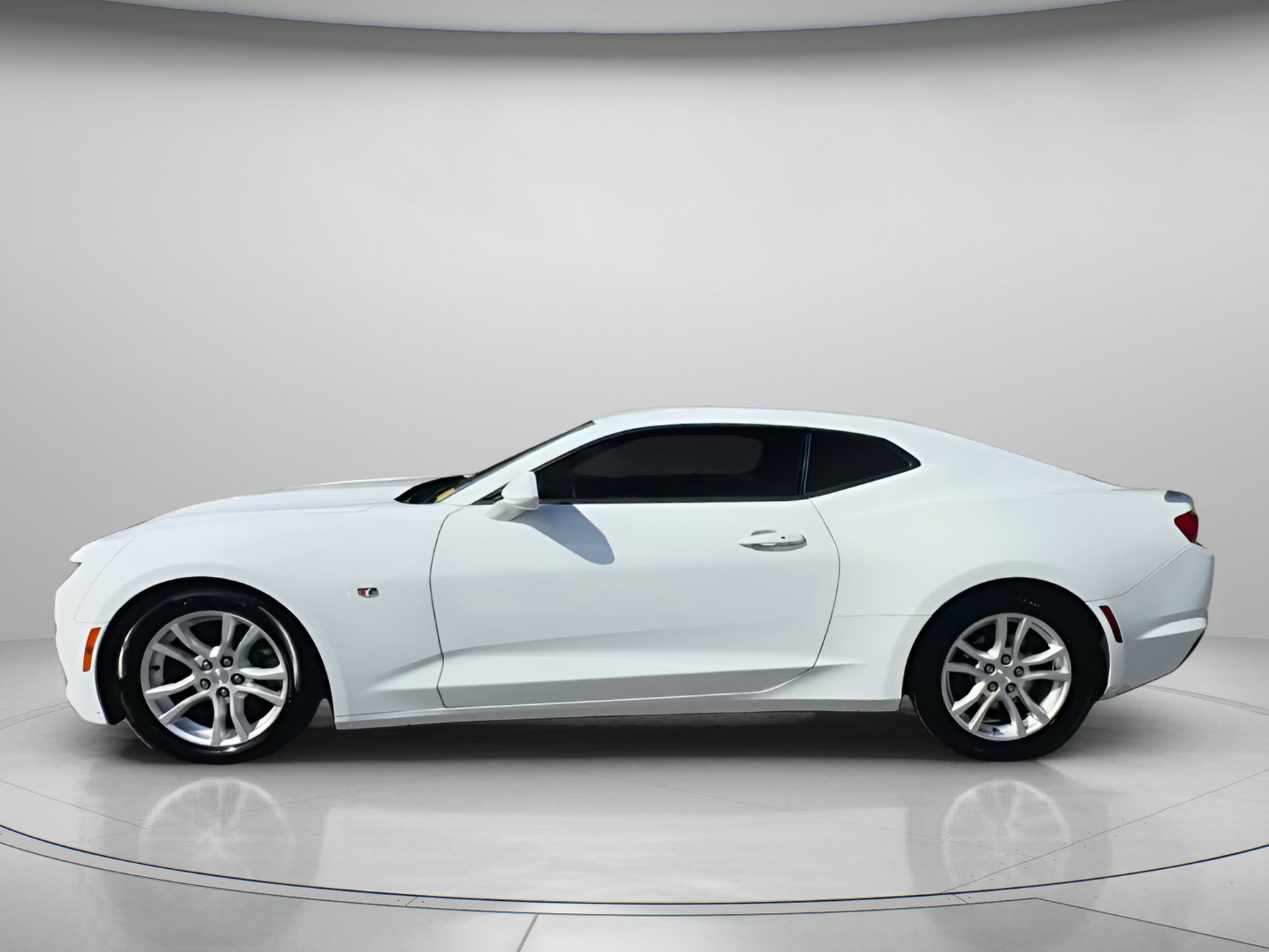 Used 2020 Chevrolet Camaro LS image 16