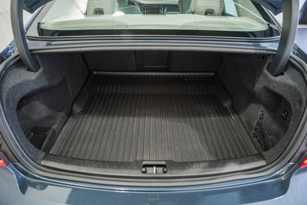 Used 2024 Volvo S60 B5 Ultimate w/ Climate Package AWD/4WD image 9