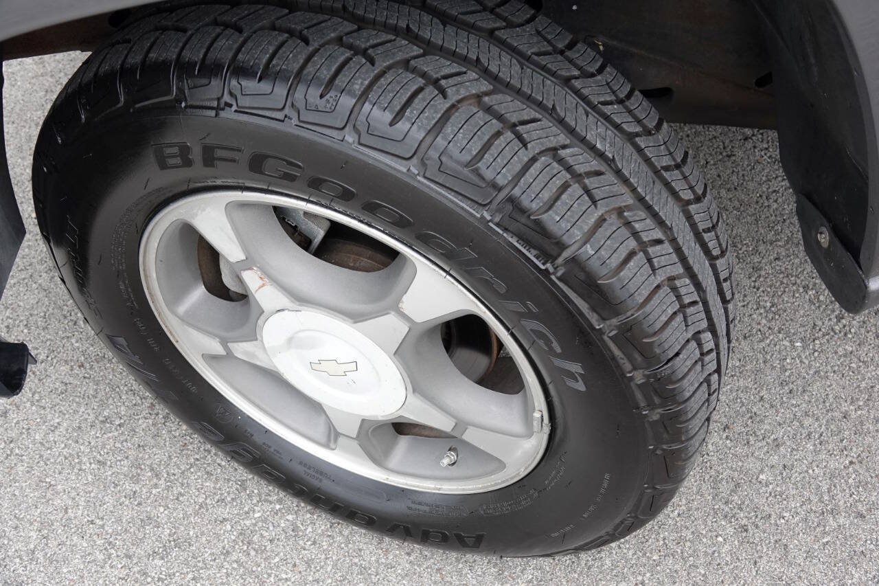 Used 2007 Chevrolet TrailBlazer LS w/ LS Preferred Equipment Group AWD/4WD image 35
