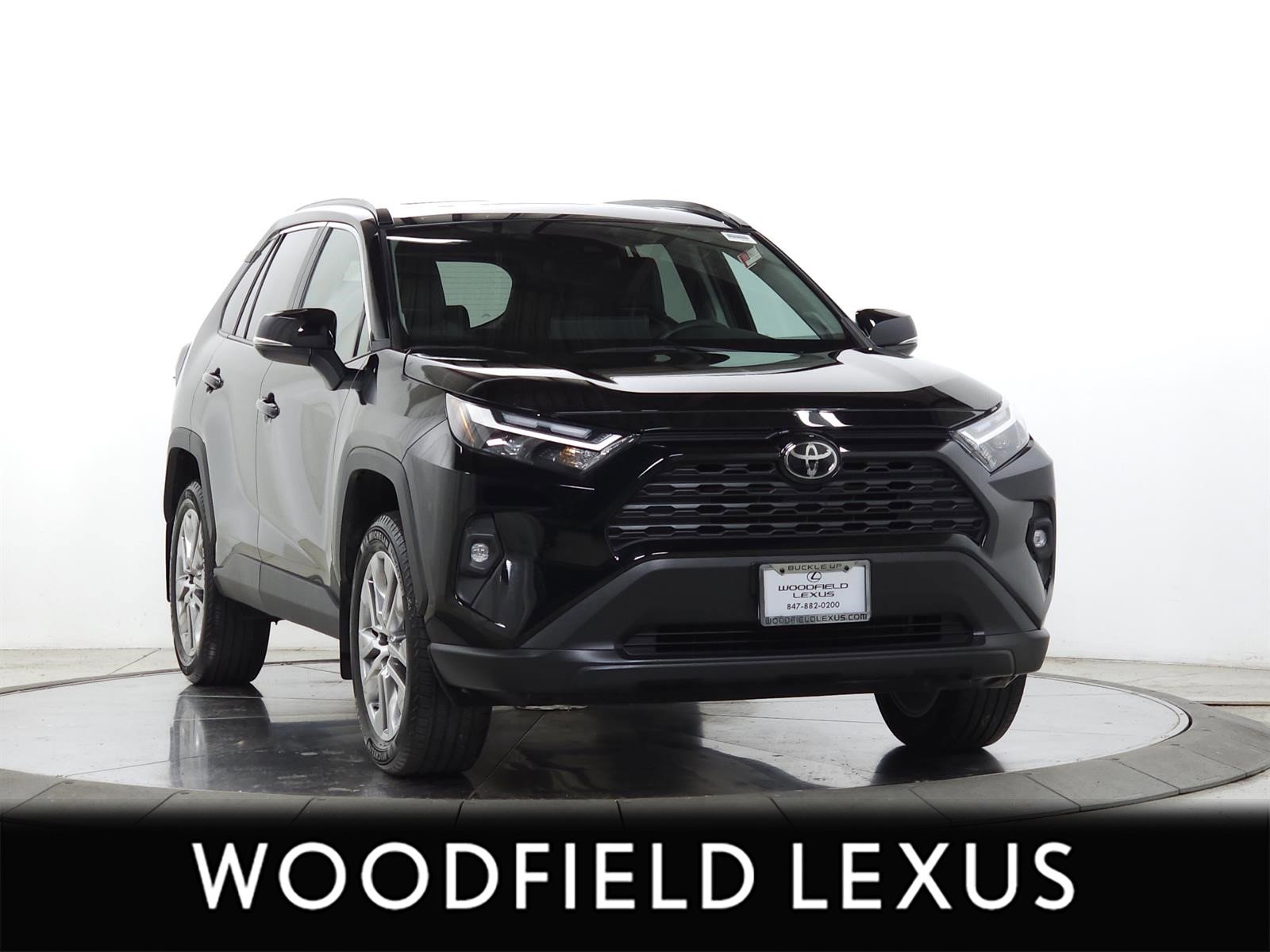 Used 2023 Toyota RAV4 XLE Premium image 1