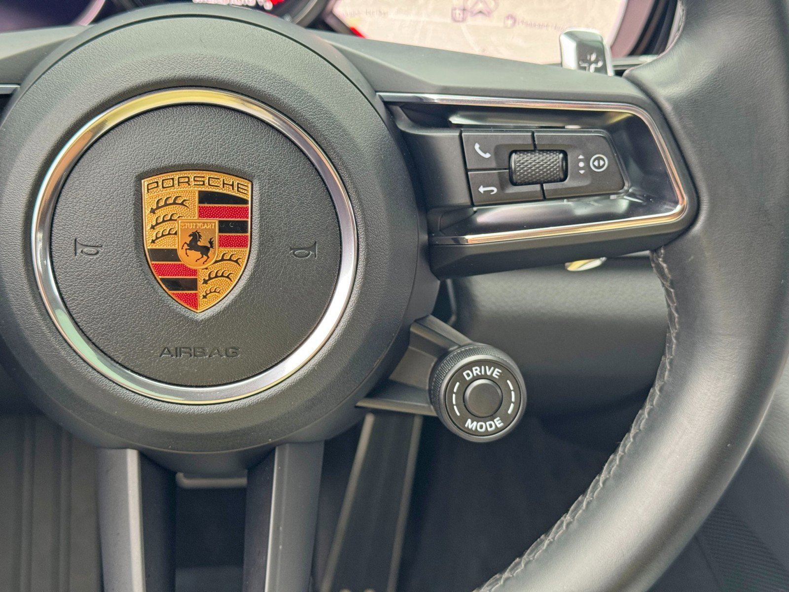 Used 2022 Porsche Panamera 4 AWD/4WD image 24