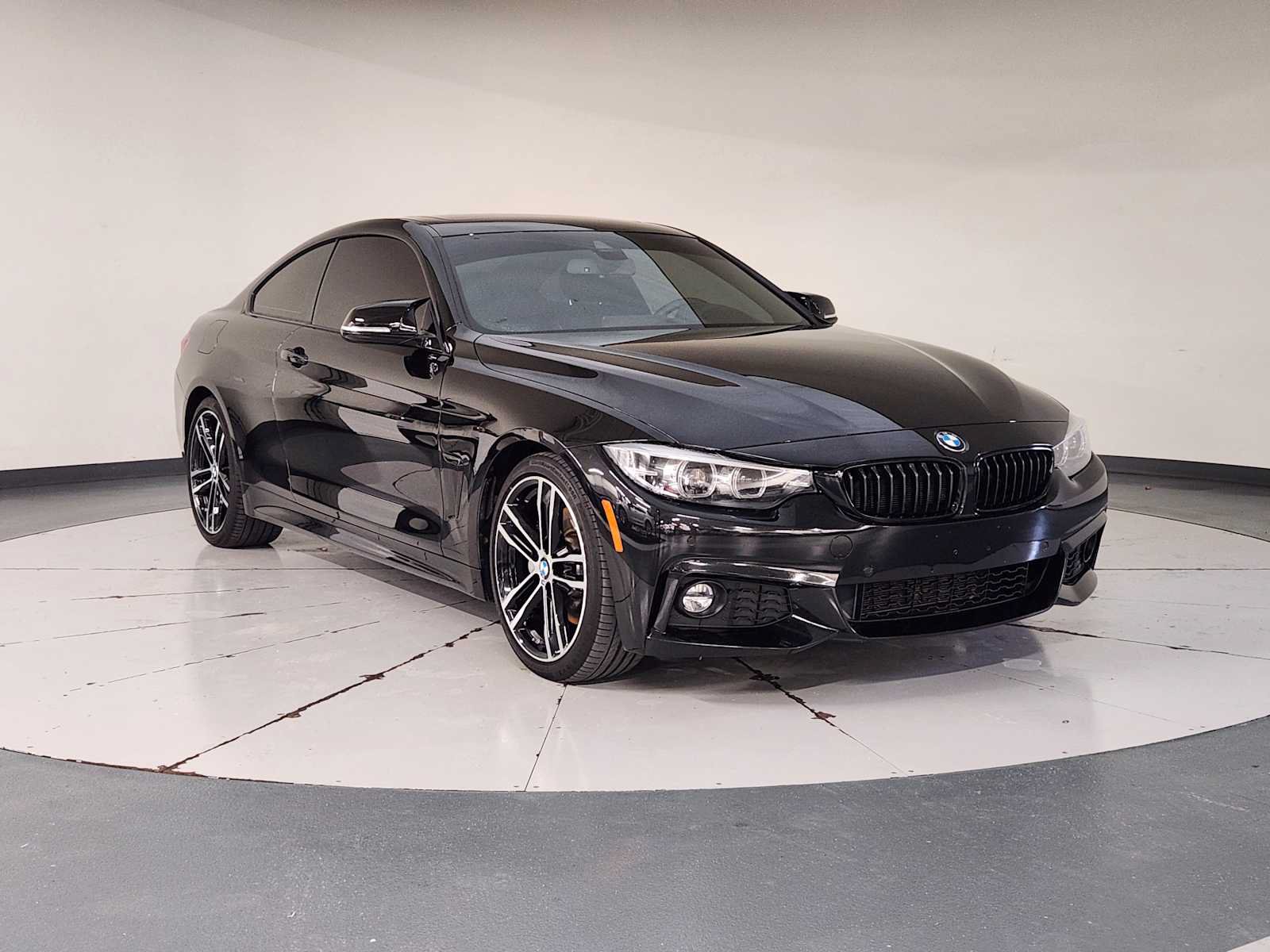 Used 2020 BMW 430i Coupe w/ M Sport Package RWD image 6