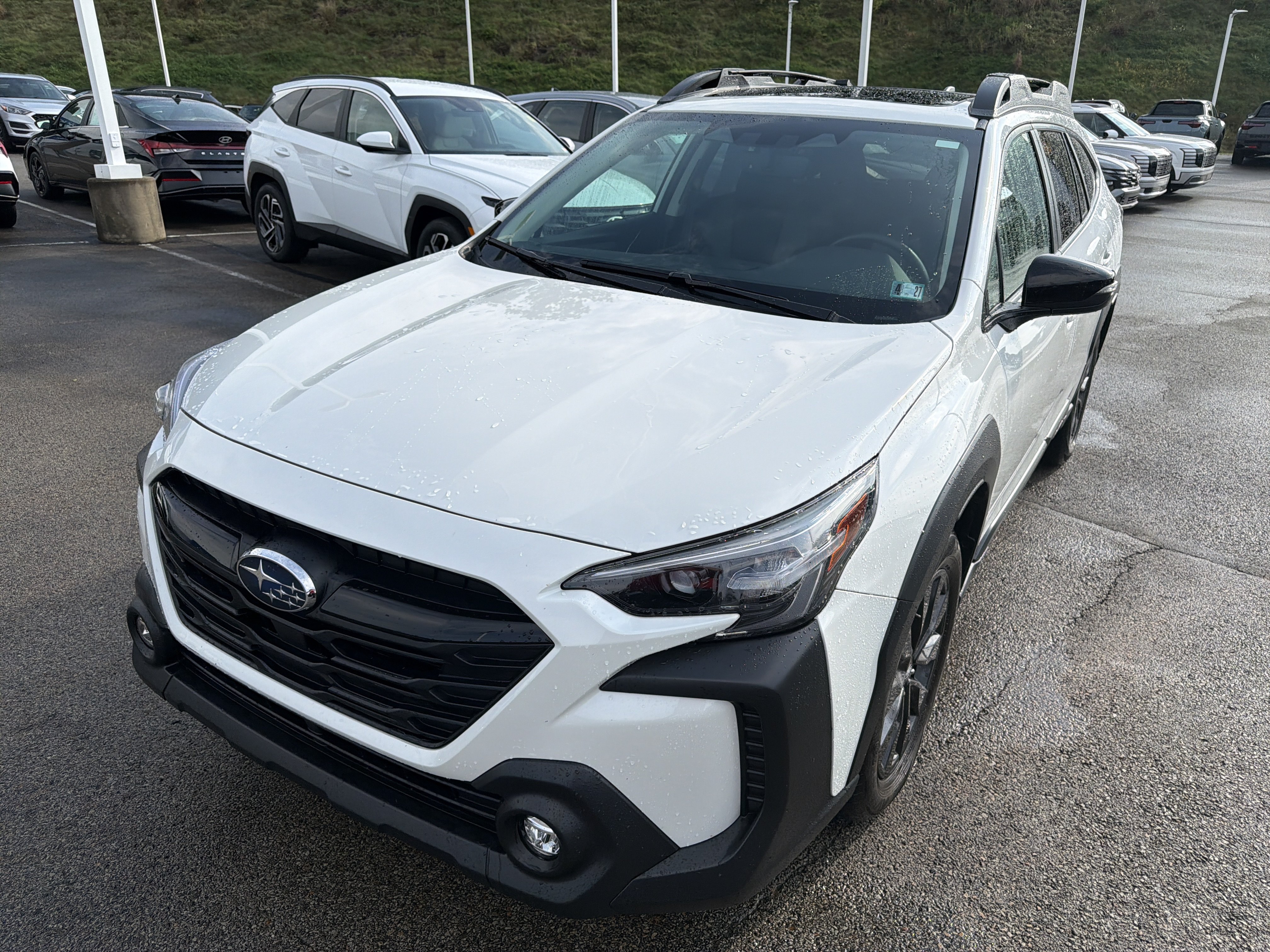Used 2025 Subaru Outback Onyx Edition AWD/4WD image 13