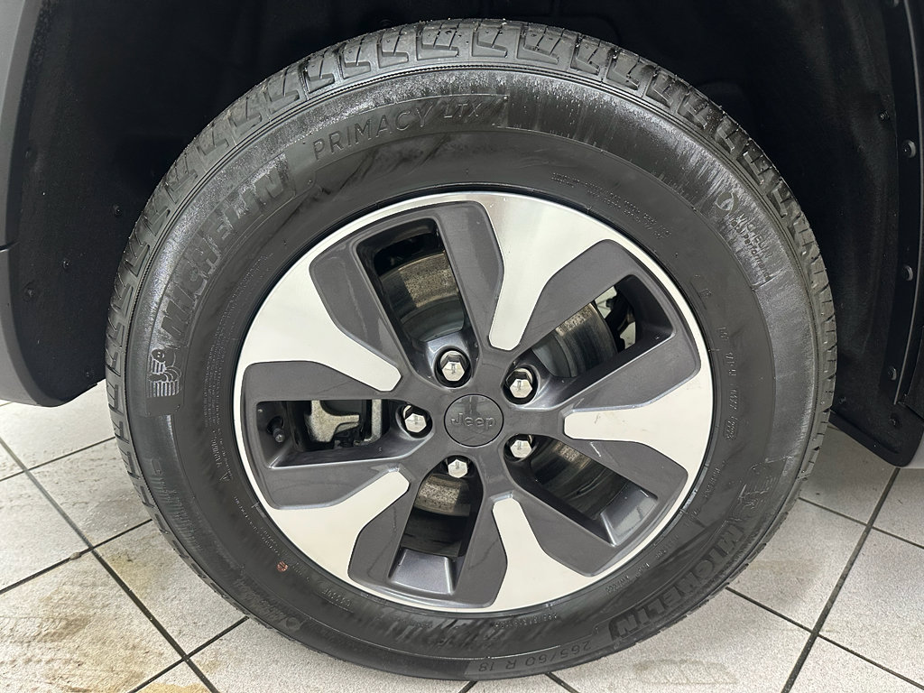 Used 2023 Jeep Grand Cherokee 4xe image 16