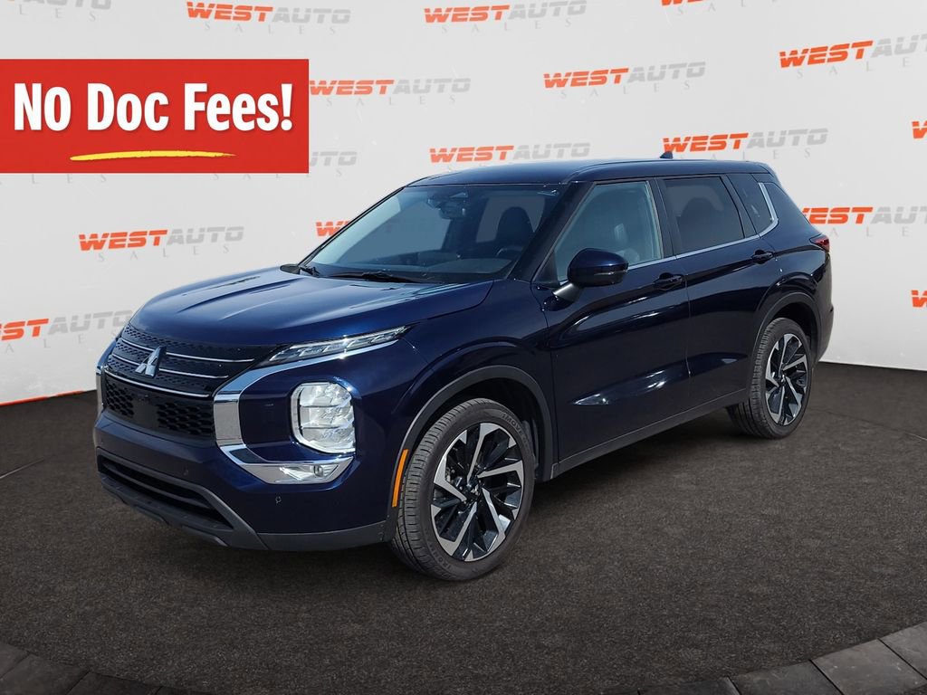 Used 2024 Mitsubishi Outlander SE Black Edition AWD/4WD image 1