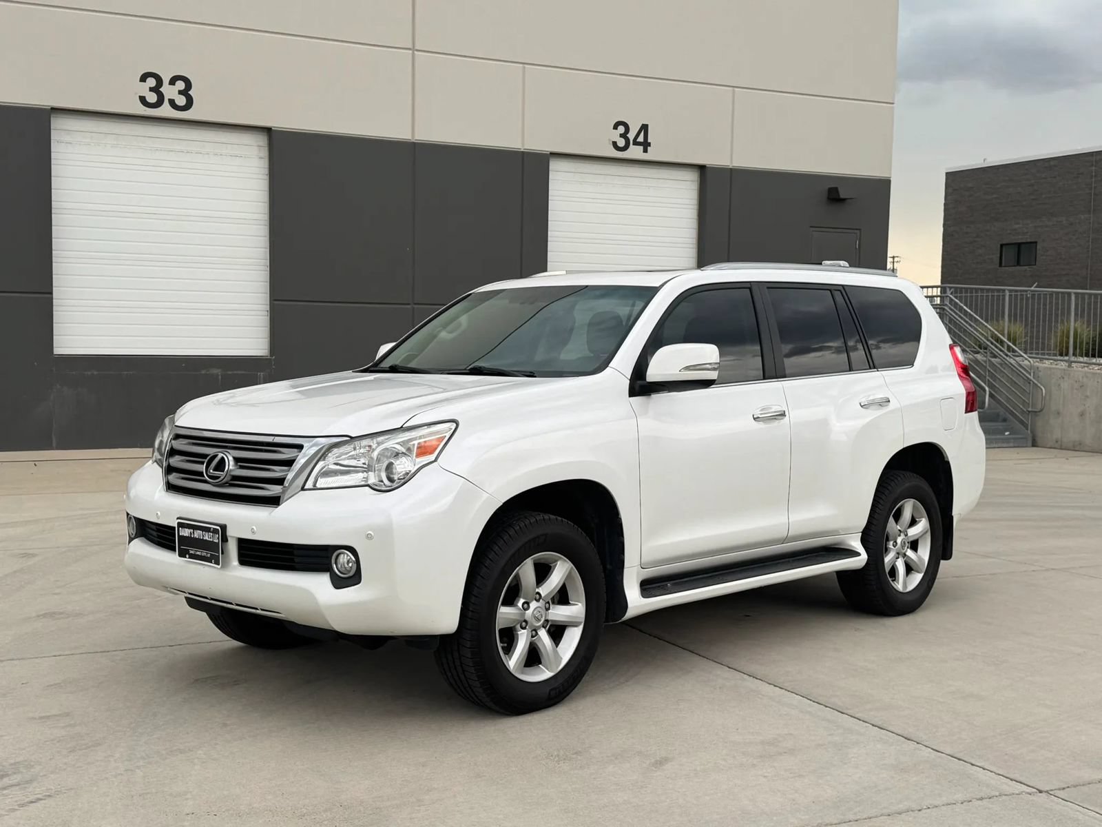 Used 2010 Lexus GX 460 w/ Convenience Pkg AWD/4WD image 1