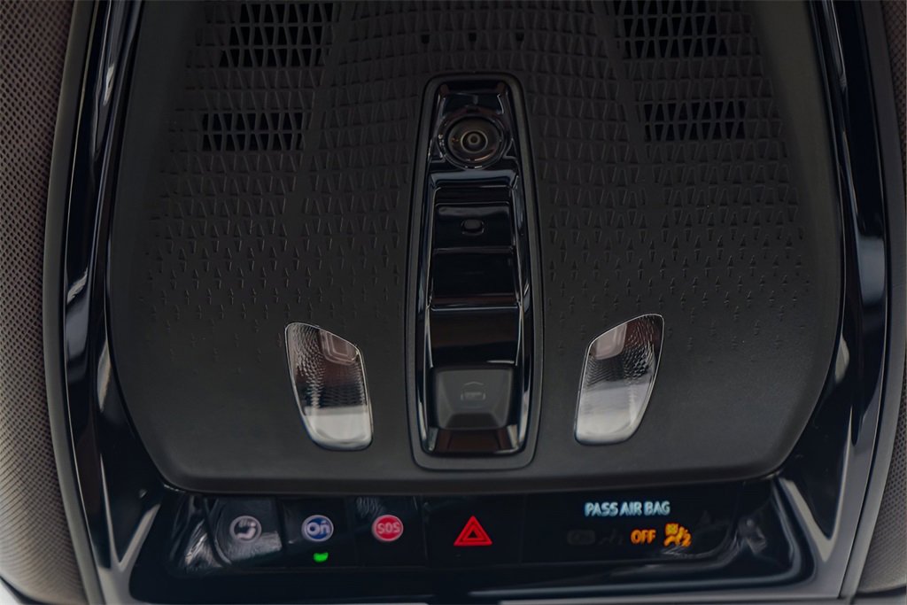 New 2026 Cadillac Optiq Luxury 2 image 15