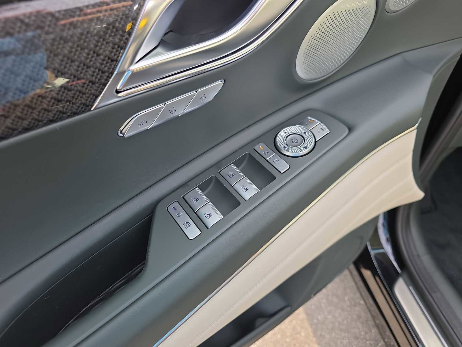 New 2026 Genesis GV80 3.5T e-SC image 16