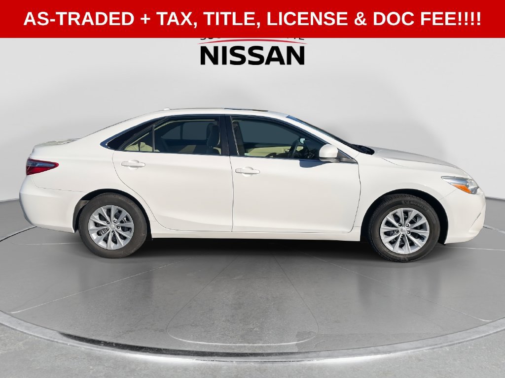 Used 2016 Toyota Camry LE w/ Moonroof Package FWD image 7