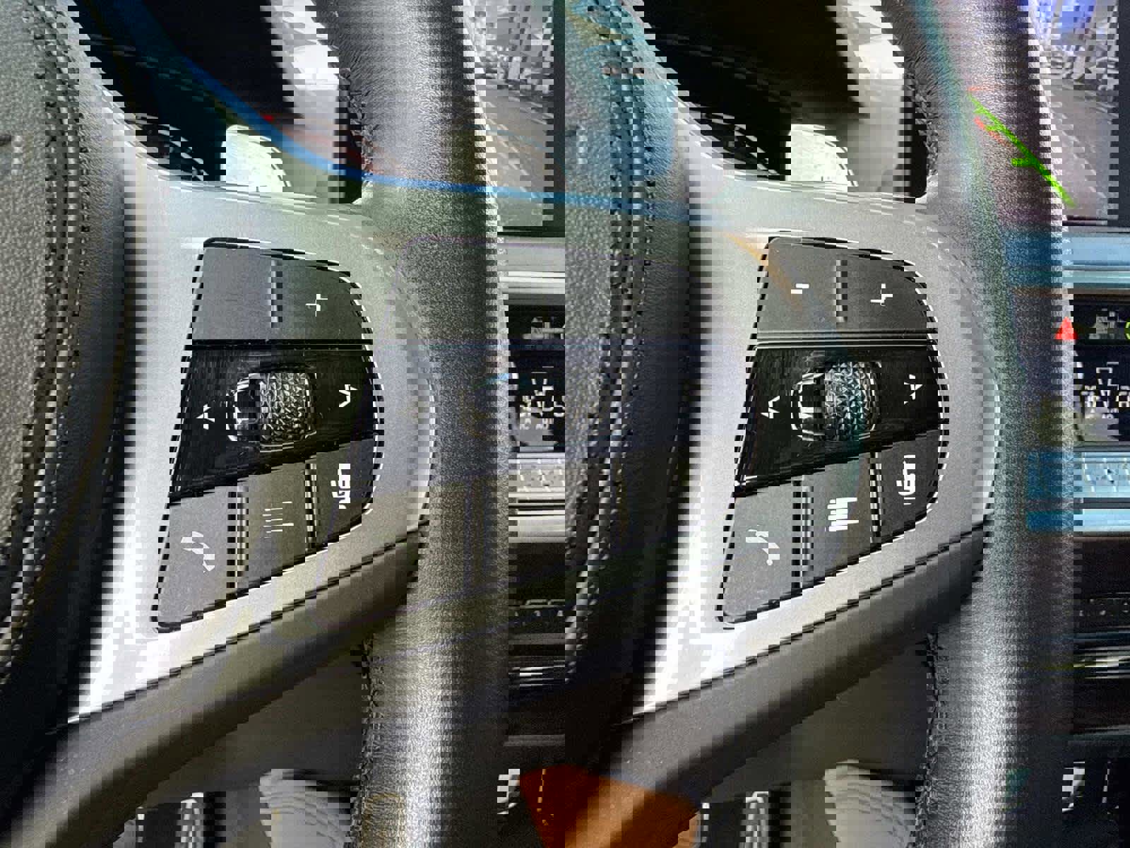 Certified 2023 BMW X4 xDrive30i w/ M Sport Package image 33