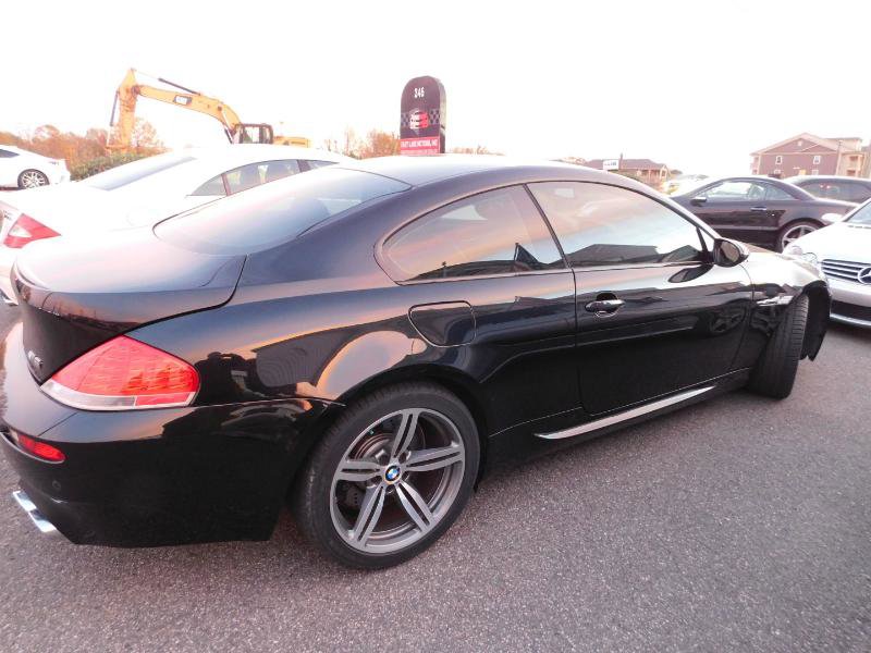 Used 2006 BMW M6 Coupe image 2