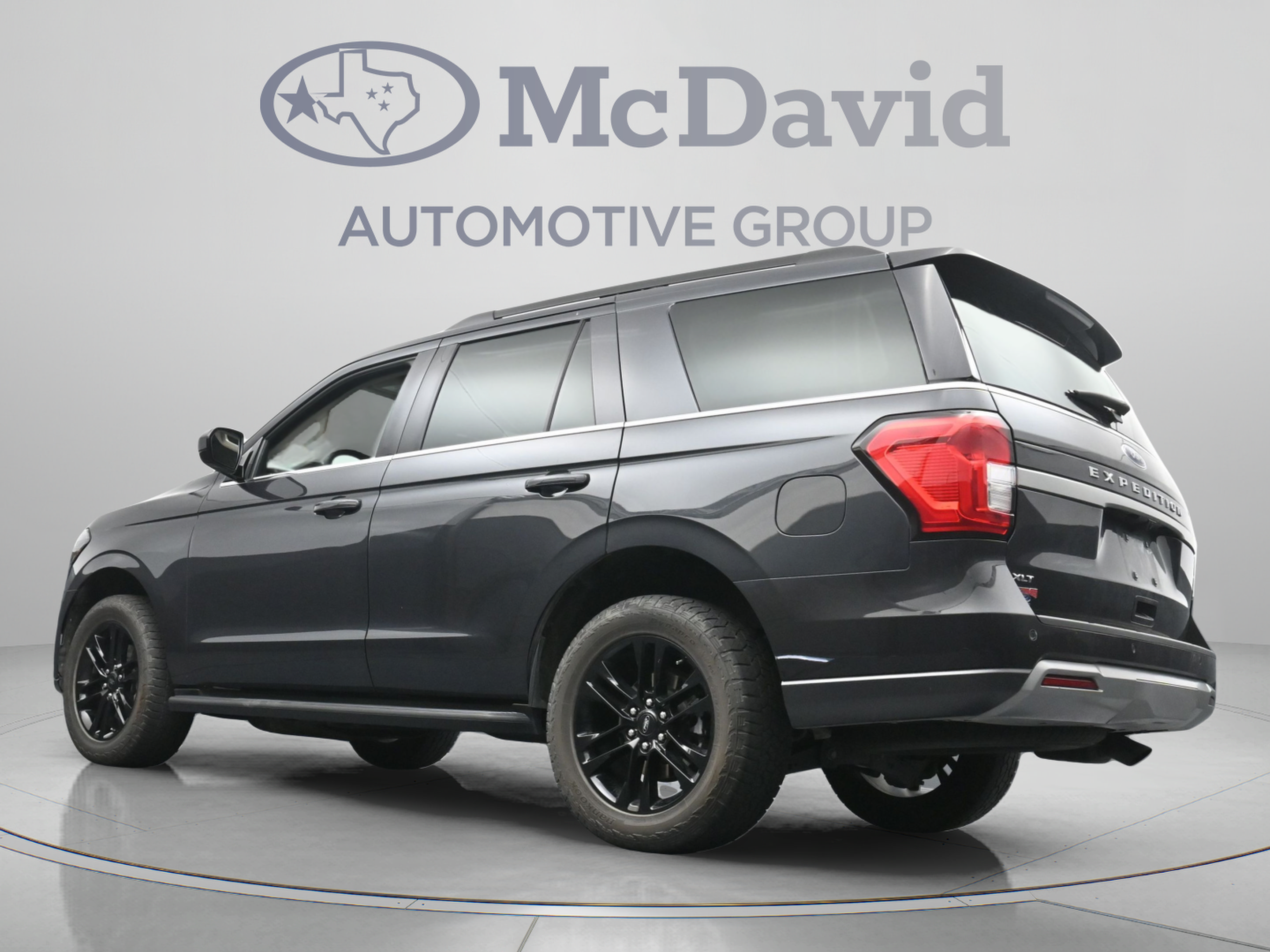 Used 2024 Ford Expedition XLT RWD image 30