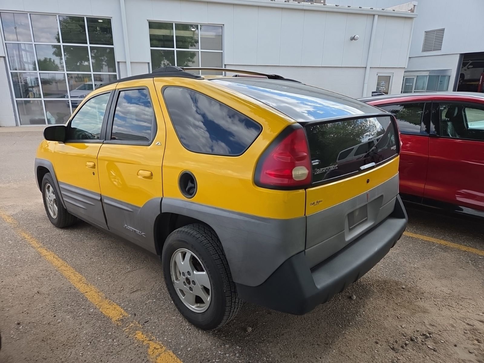 Used 2001 Pontiac Aztek GT w/ Opt Pkg 3 AWD/4WD image 2