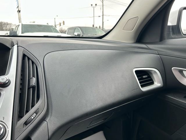 Used 2017 Chevrolet Equinox LT w/ Convenience Package image 31