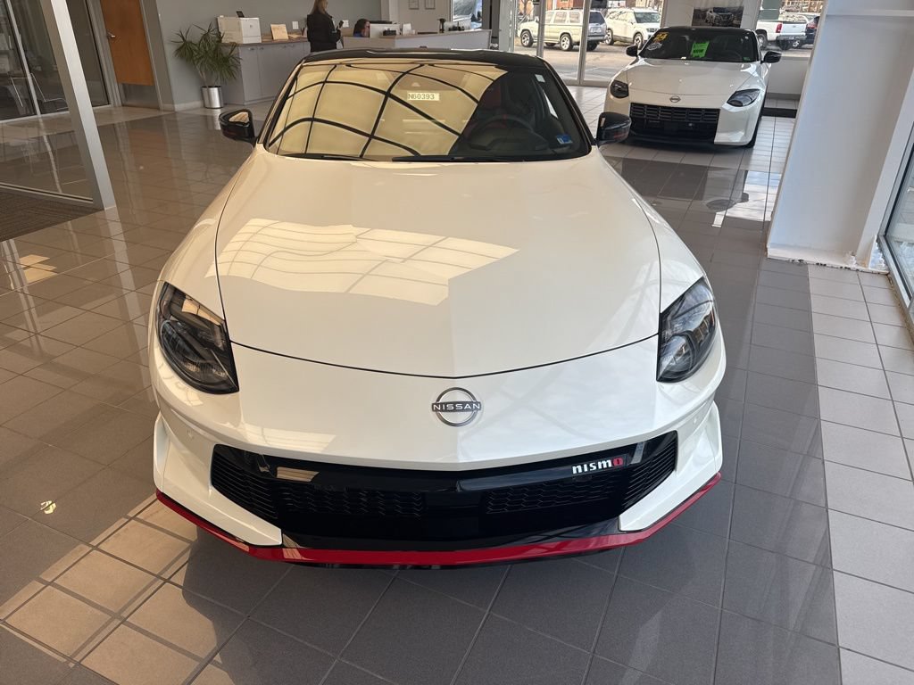 New 2026 Nissan Z NISMO w/ Floor Mat Package RWD image 2