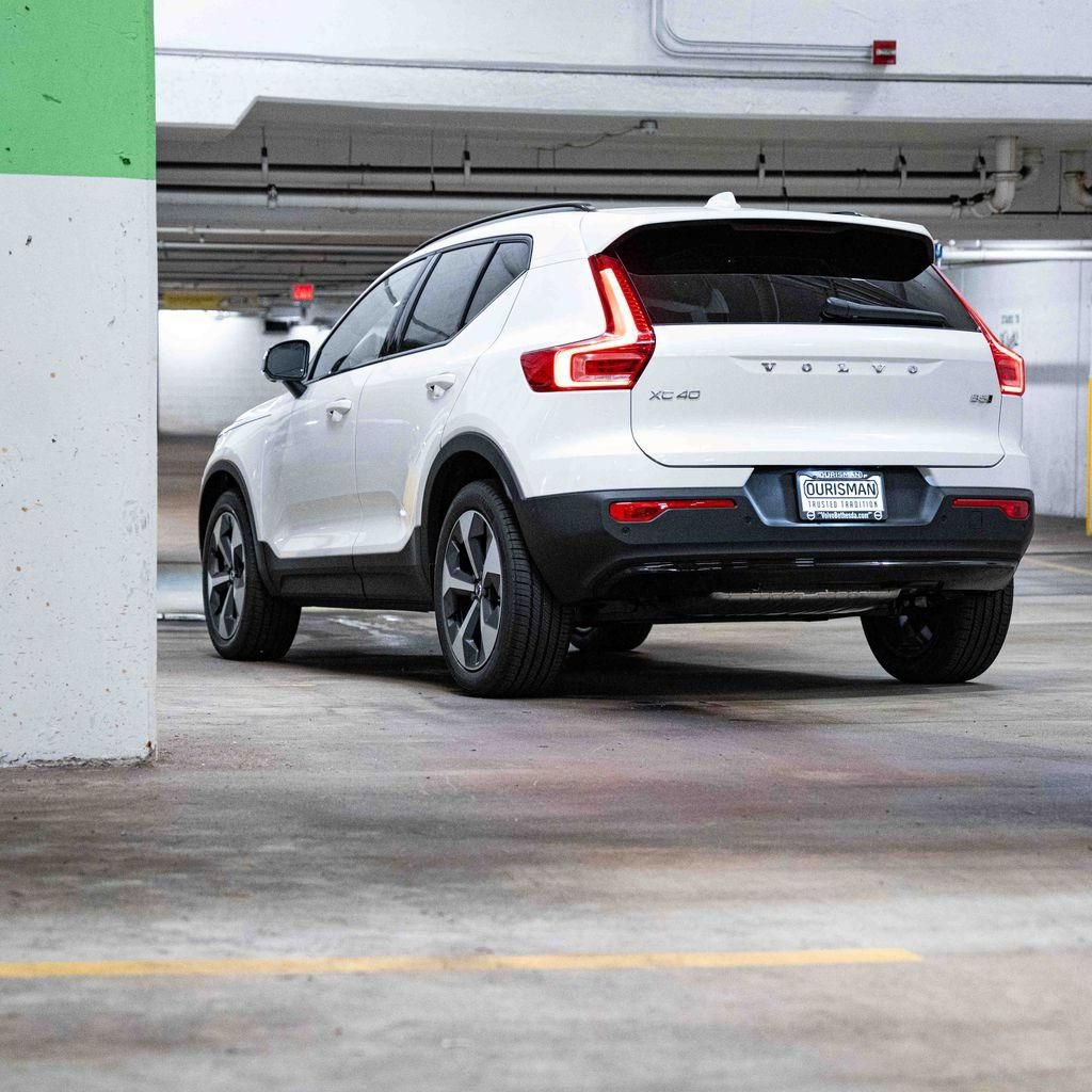 New 2026 Volvo XC40 B5 Plus w/ Protection Package Premier AWD/4WD image 5