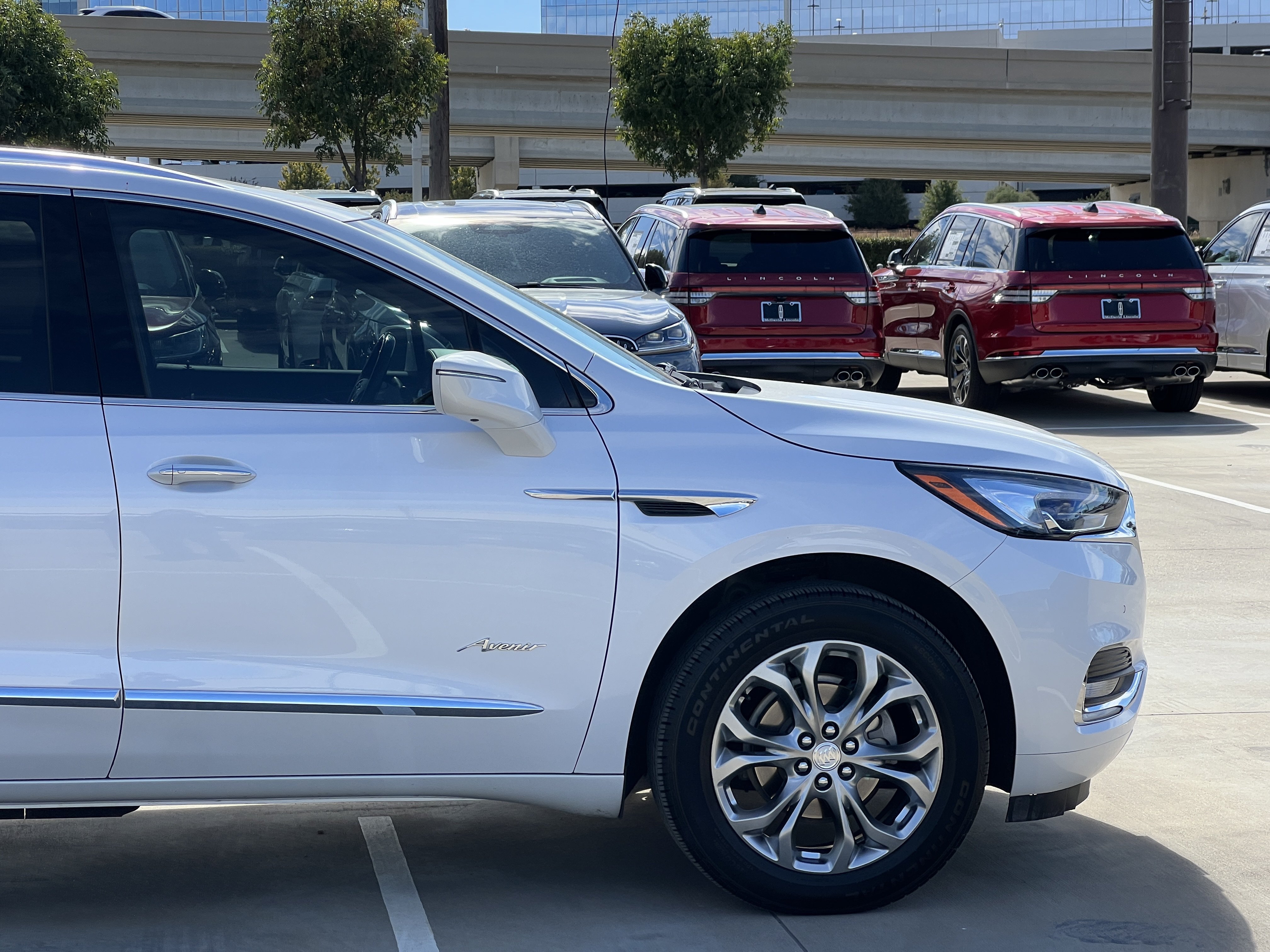 Used 2020 Buick Enclave Avenir FWD image 12