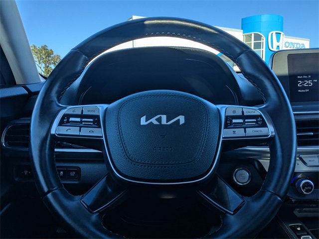 Used 2022 Kia Telluride SX w/ Nightfall Edition Package image 22