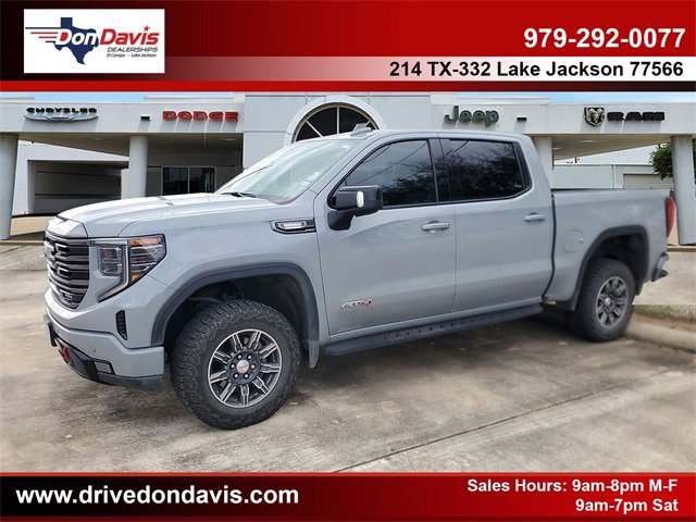 Used 2024 GMC Sierra 1500 AT4 w/ AT4 Premium Package image 1