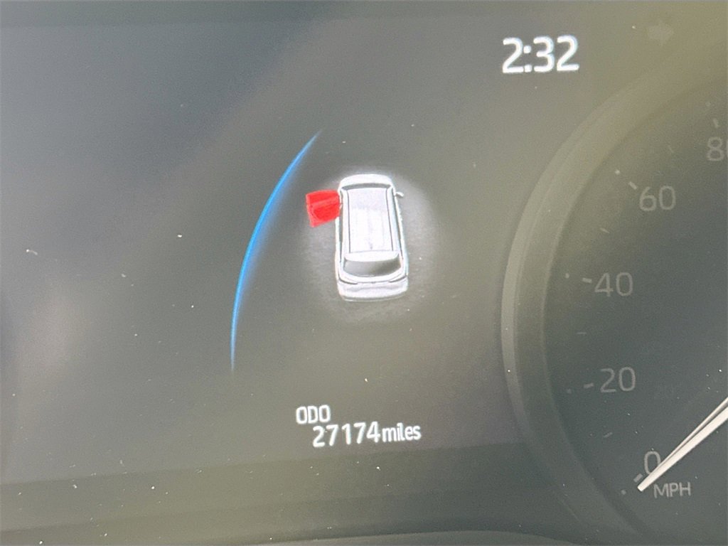 Used 2025 Toyota Sienna LE image 17