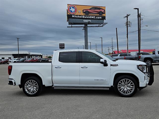 Used 2022 GMC Sierra 1500 Denali AWD/4WD image 6
