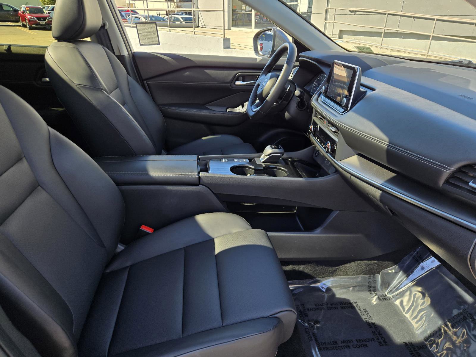 Used 2024 Nissan Rogue SV w/ SV Premium Package FWD image 34