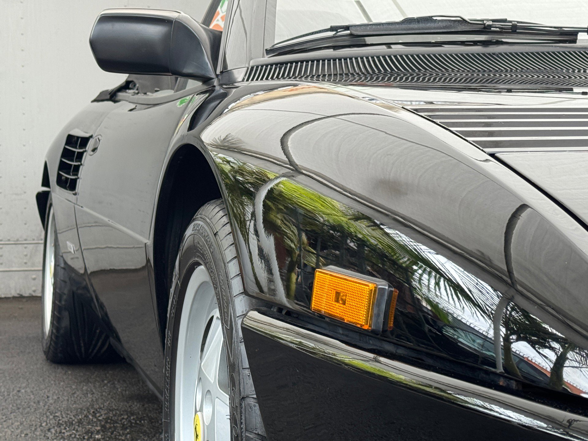 Used 1990 Ferrari Mondial T Cabriolet RWD image 43