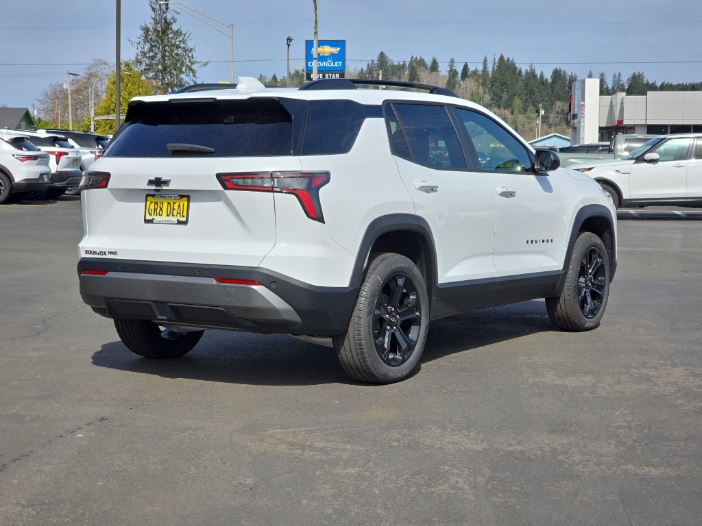 New 2026 Chevrolet Equinox LT w/ Midnight Edition AWD/4WD image 5