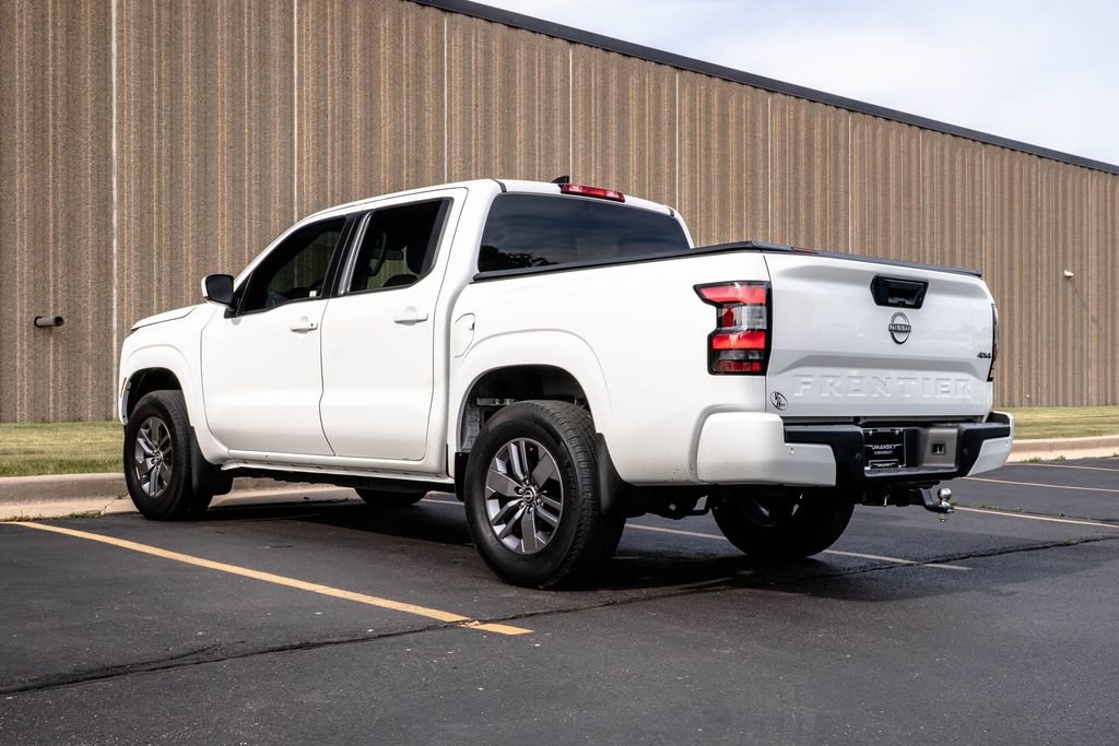 Used 2025 Nissan Frontier SV AWD/4WD image 7