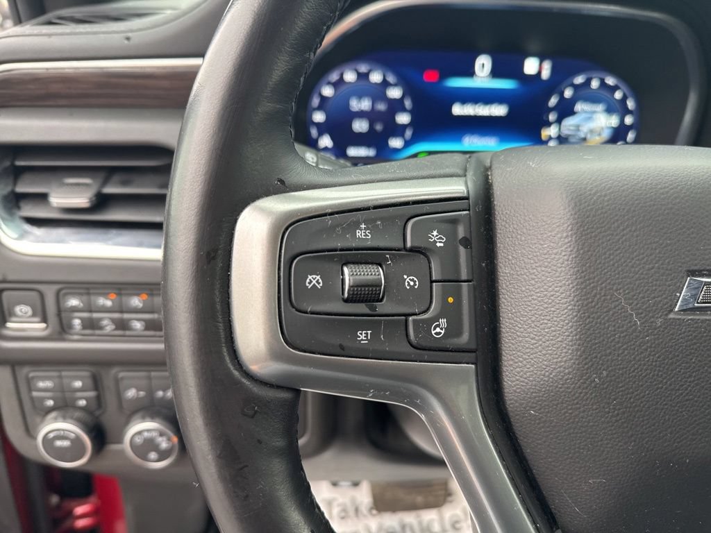 Used 2022 Chevrolet Suburban Z71 w/ Luxury Package AWD/4WD image 14
