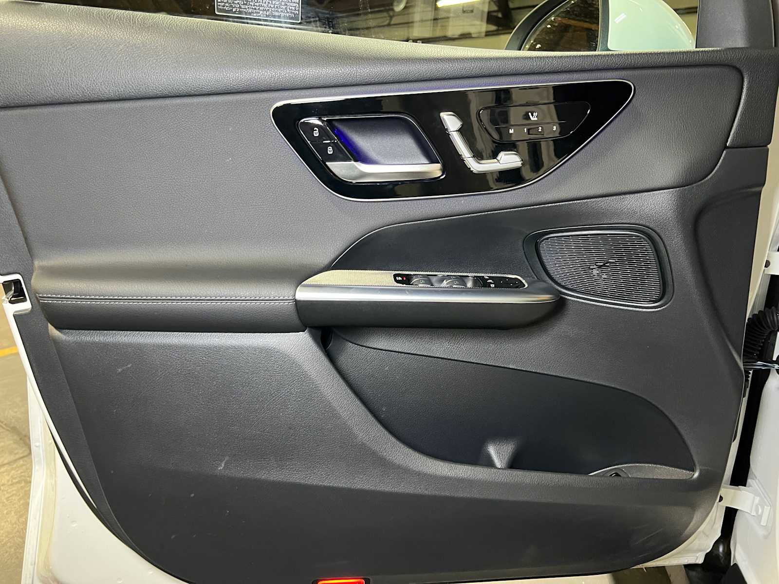 Certified 2025 Mercedes-Benz GLC 300 GLC 300 image 21