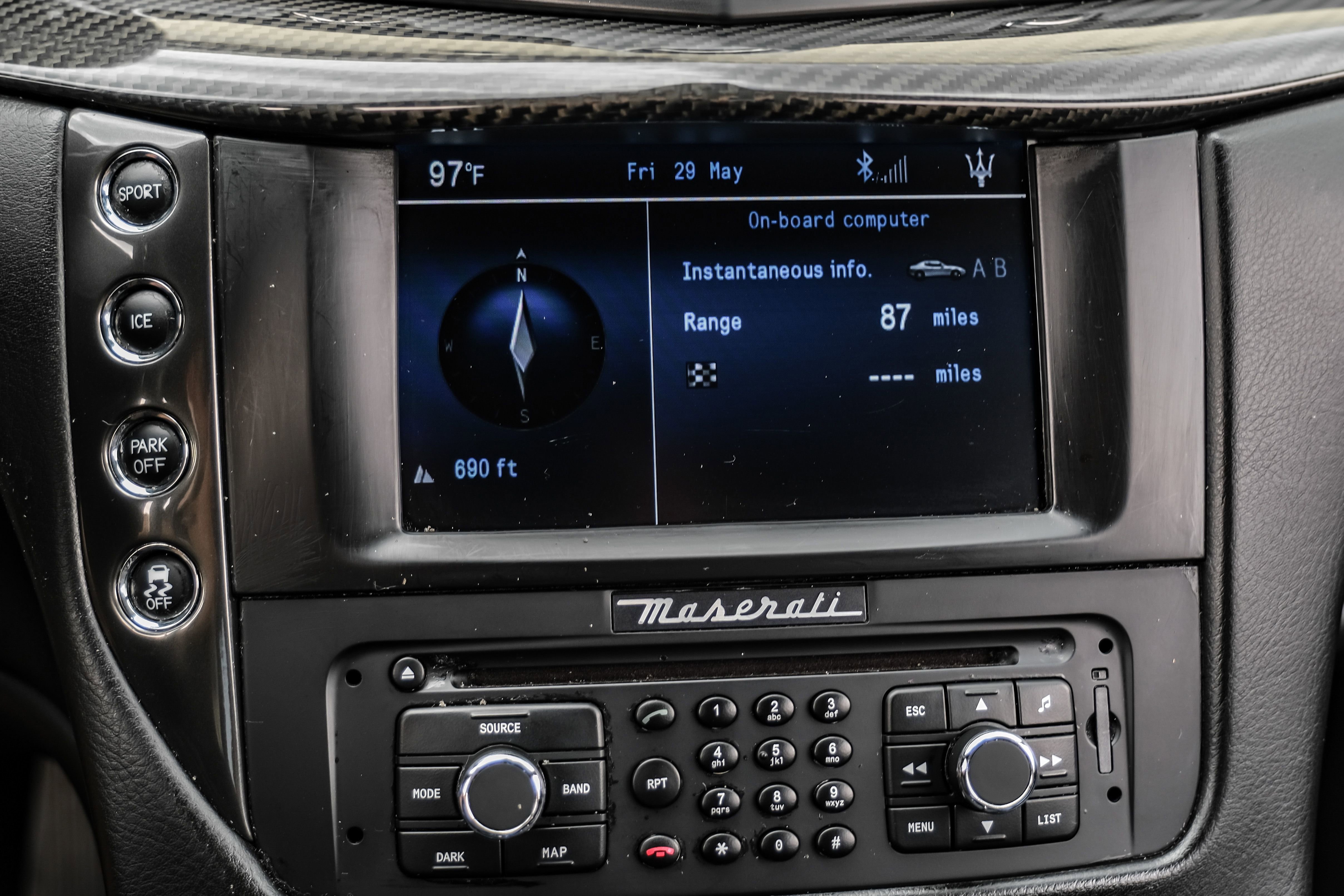 Used 2015 Maserati GranTurismo Sport RWD image 26