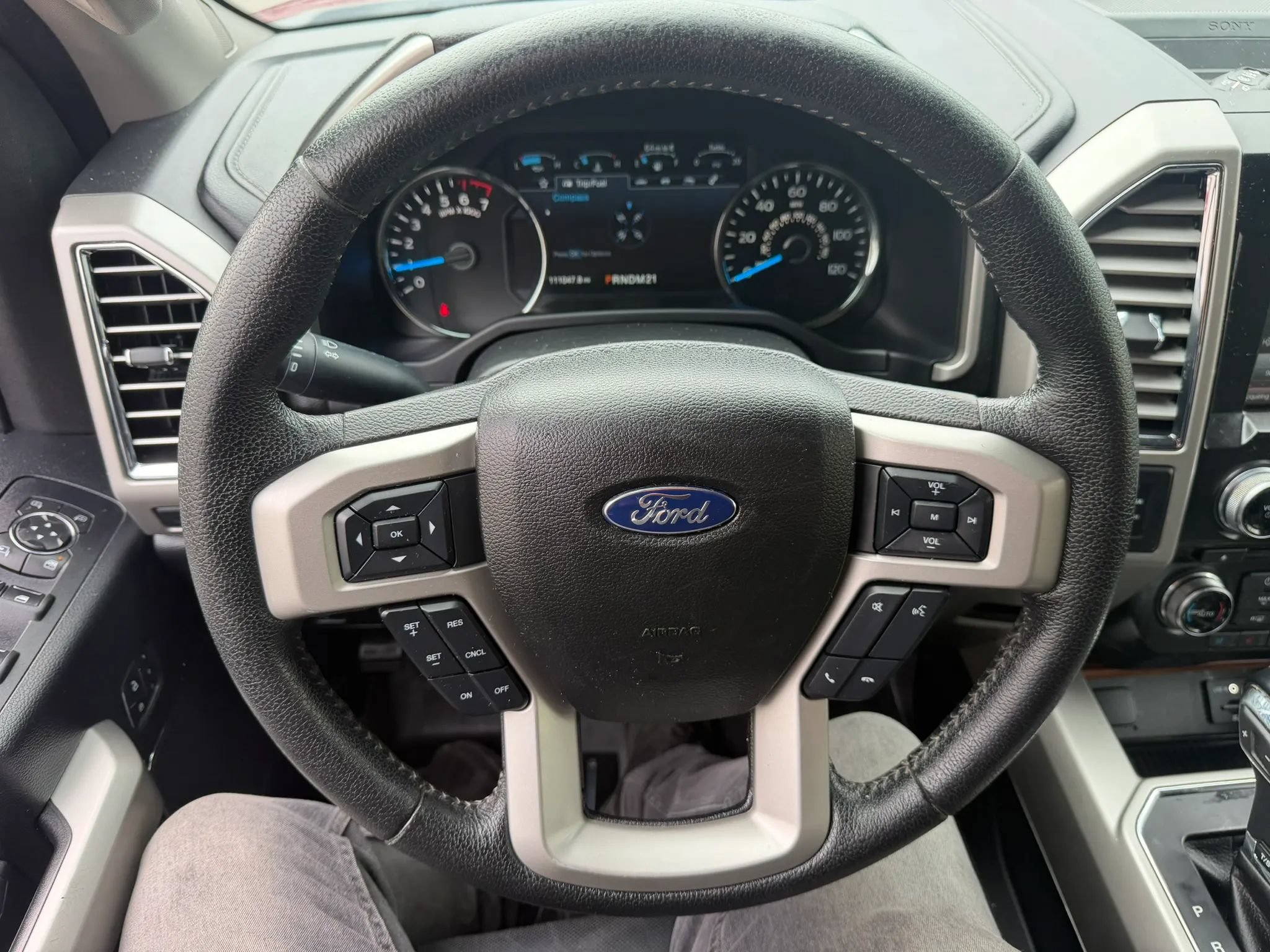 Used 2015 Ford F150 Lariat w/ Equipment Group 501A Mid AWD/4WD image 12