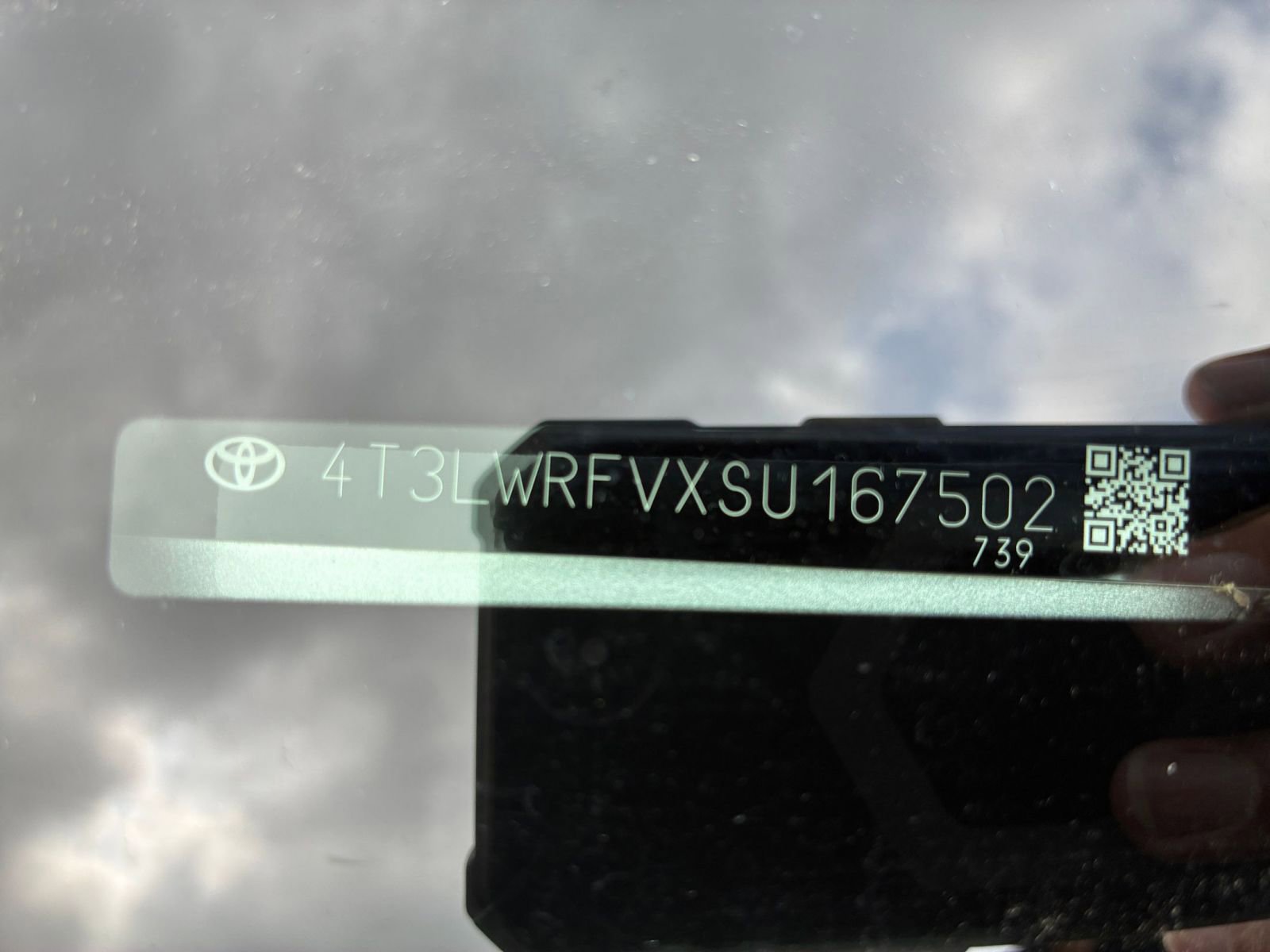 Used 2025 Toyota RAV4 LE AWD/4WD image 23