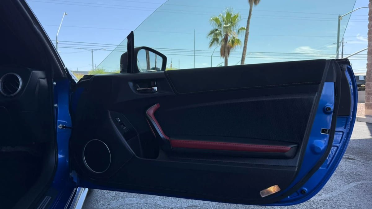 Used 2018 Subaru BRZ tS w/ Popular Package #3 RWD image 34