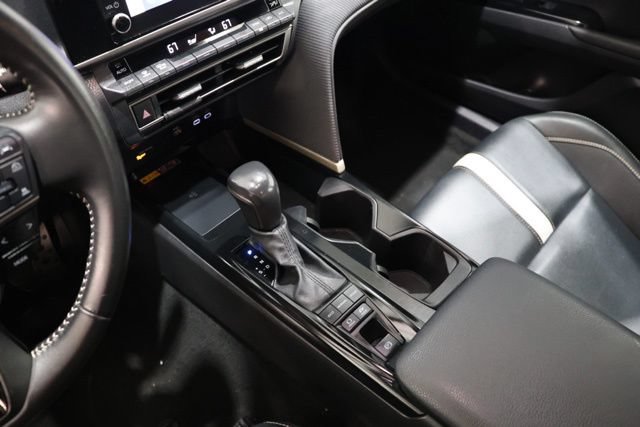 Used 2025 Toyota Camry SE FWD image 29