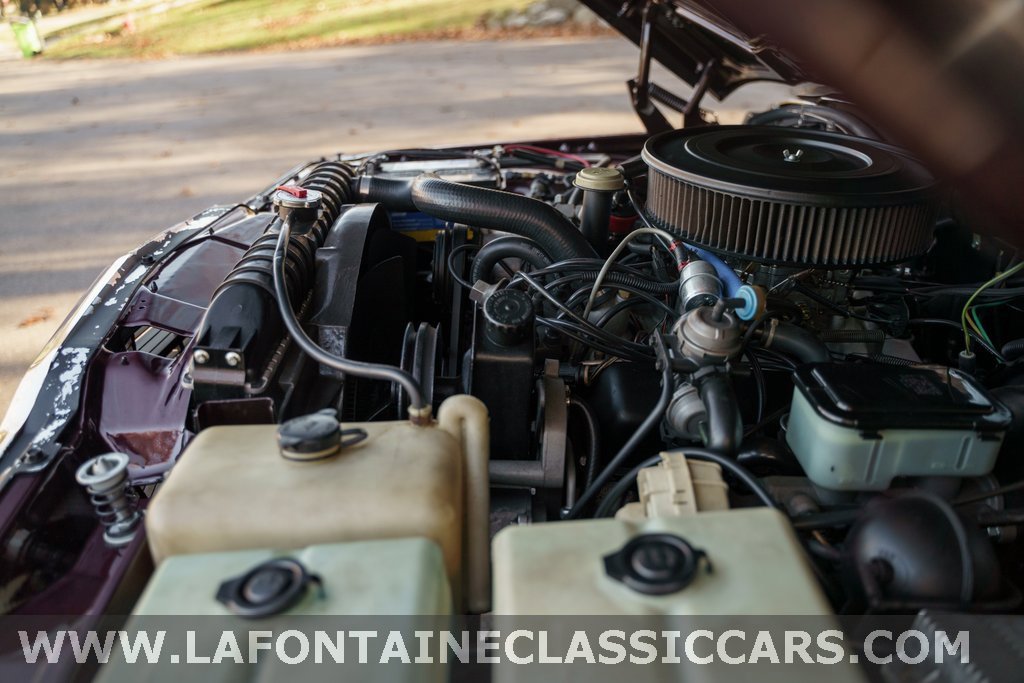 Used 1991 Jeep Grand Wagoneer Base image 50