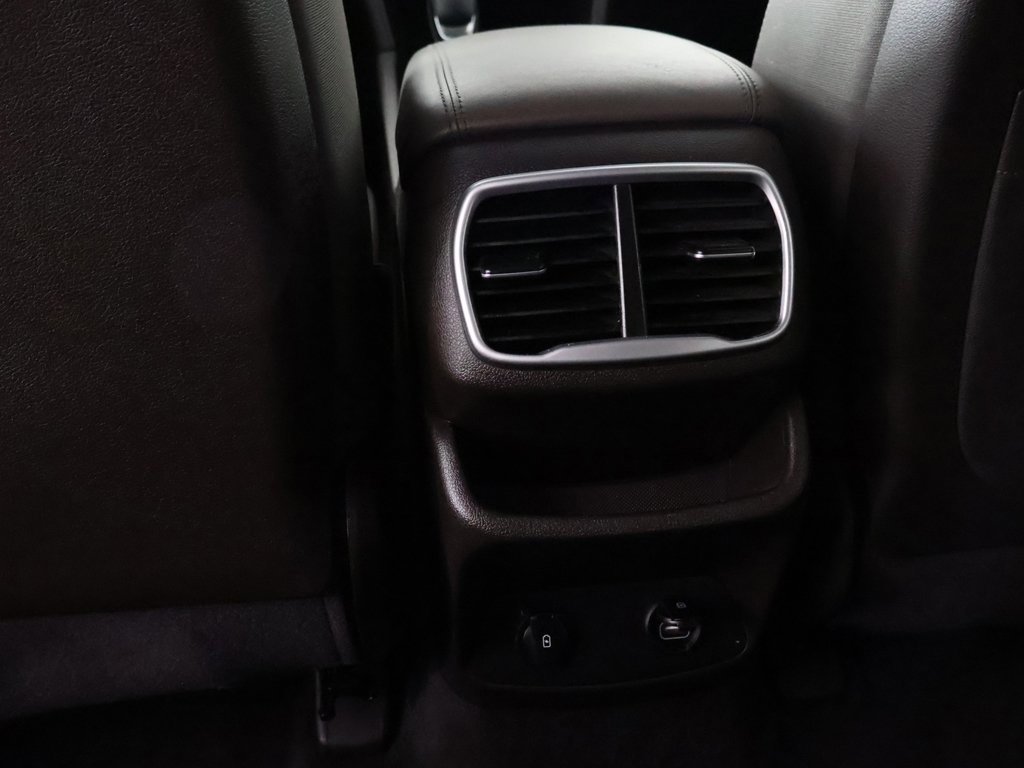 Used 2020 Hyundai Santa Fe SE image 43