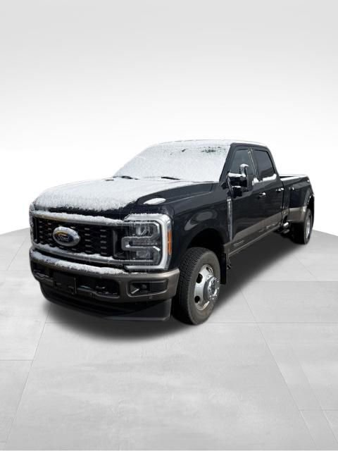 Used 2023 Ford F350 King Ranch image 2