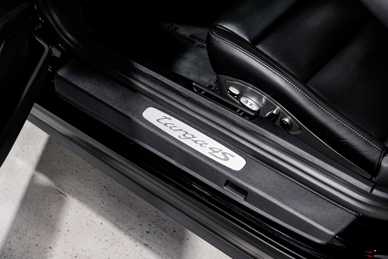 Used 2014 Porsche 911 Targa 4S AWD/4WD image 26